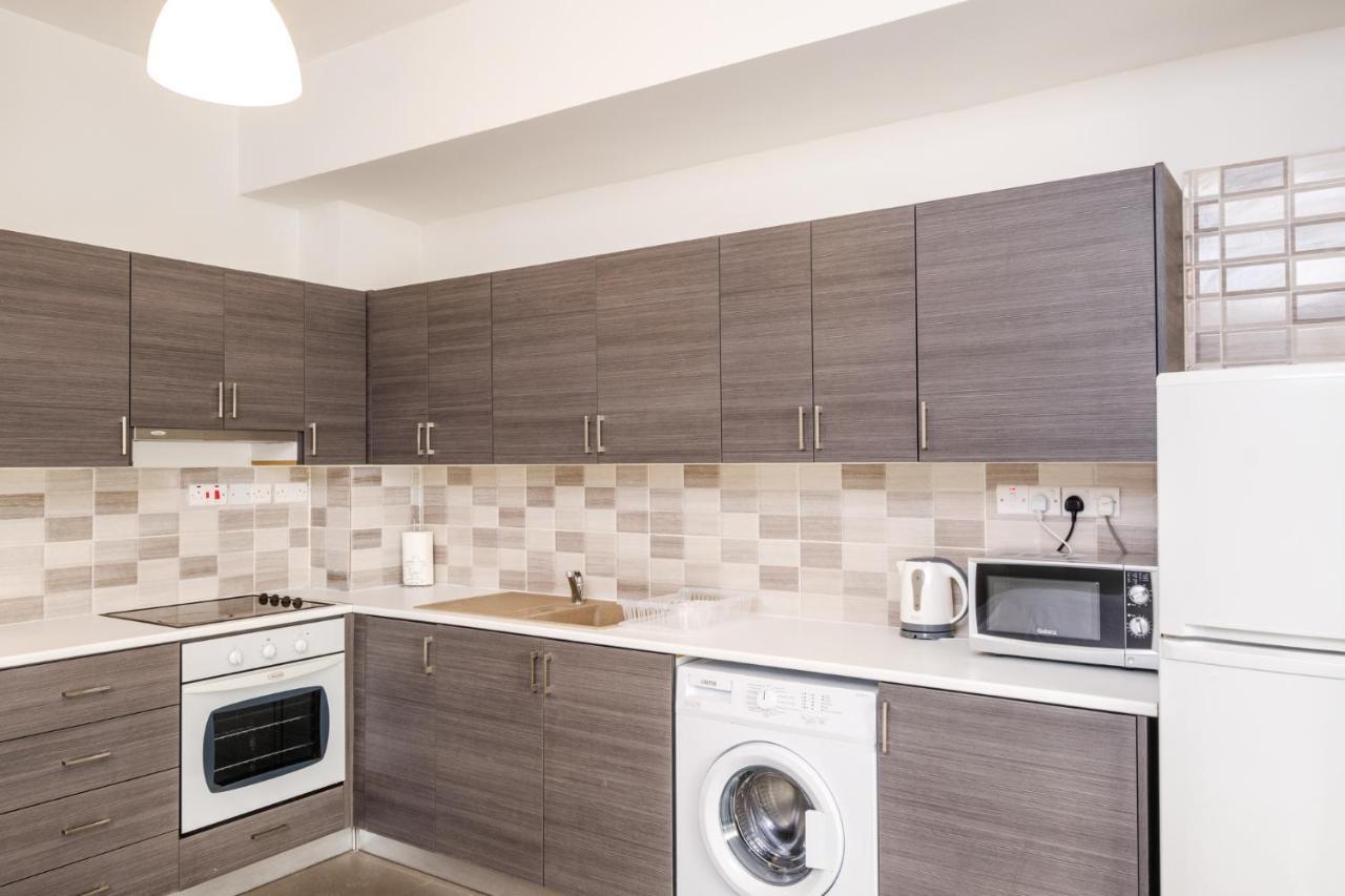 Spacious Studio Downtown 라르나카 외부 사진